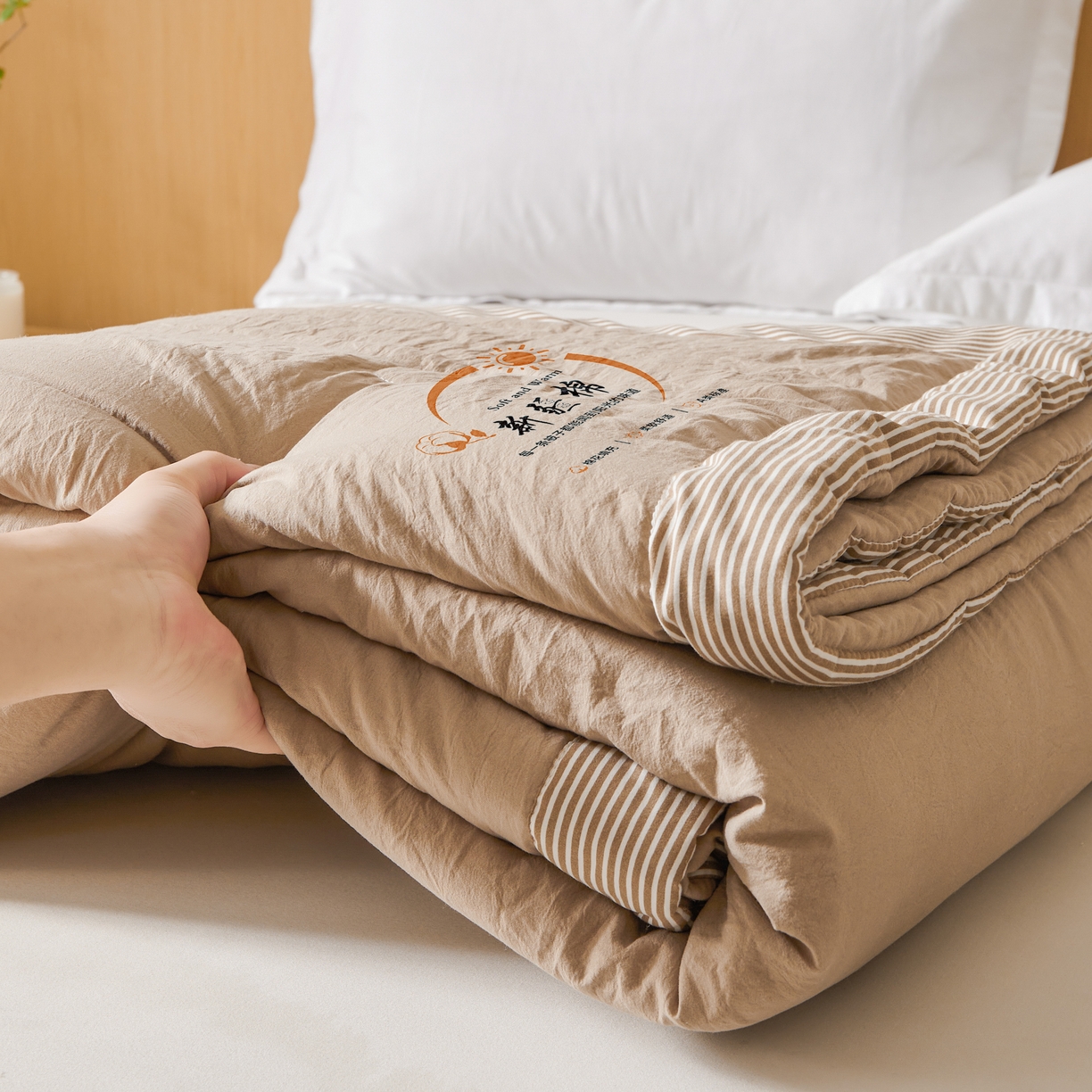 91家纺网 家纺一手货源 找家纺 初相识被业 2026新款无印风100%新疆棉花夏被空调被可机洗夏凉被棉花被子（提供质检报告买家秀） 风禾-卡其
