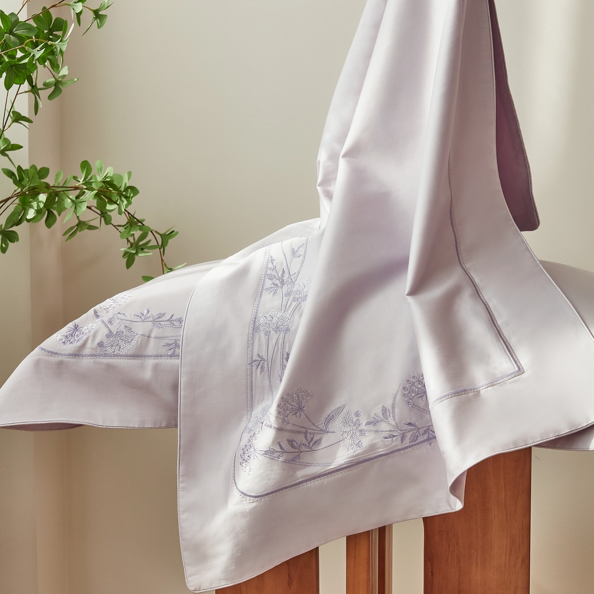 91家纺网 家纺一手货源 找家纺 榻尚家居 2026新款百支锦棉纯棉绣花工艺款四件套-暗香 暗香-紫