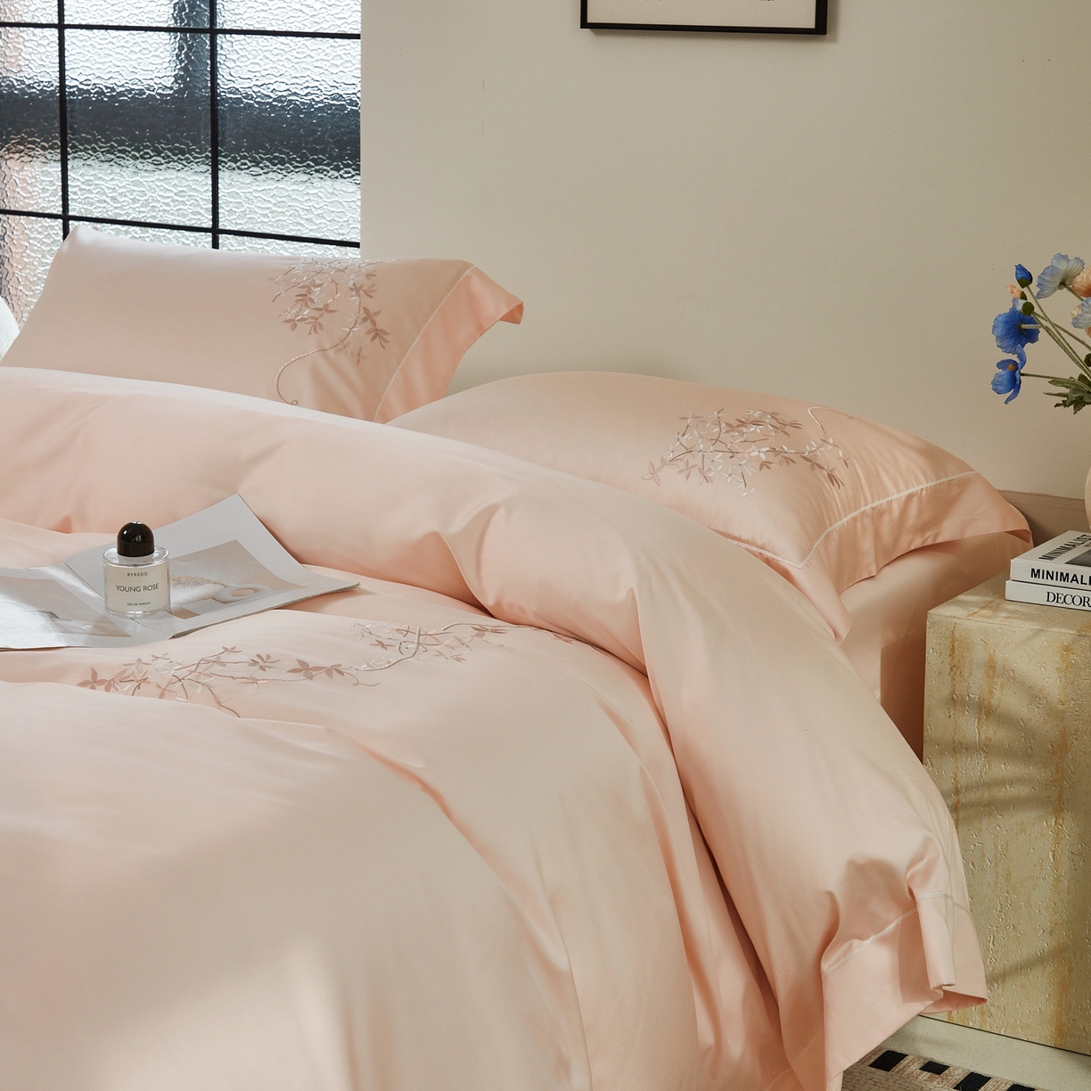 91家纺网 家纺一手货源 找家纺 榻尚家居 2026新款天丝棉绣花工艺款四件套-织梦 织梦玉