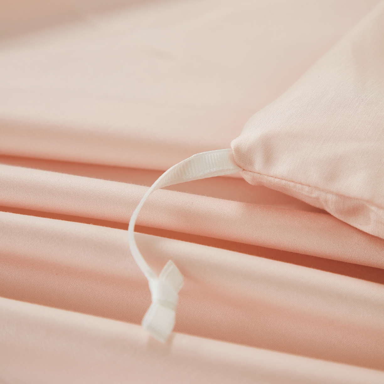 91家纺网 家纺一手货源 找家纺 榻尚家居 2026新款天丝棉绣花工艺款四件套-织梦 织梦玉