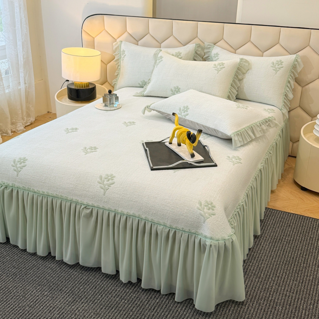 91家纺网 家纺一手货源 找家纺 昊翔家纺 2026春夏新款A类凉感高分子床裙款凉席三件套-云絮茉香 云絮茉香-绿色