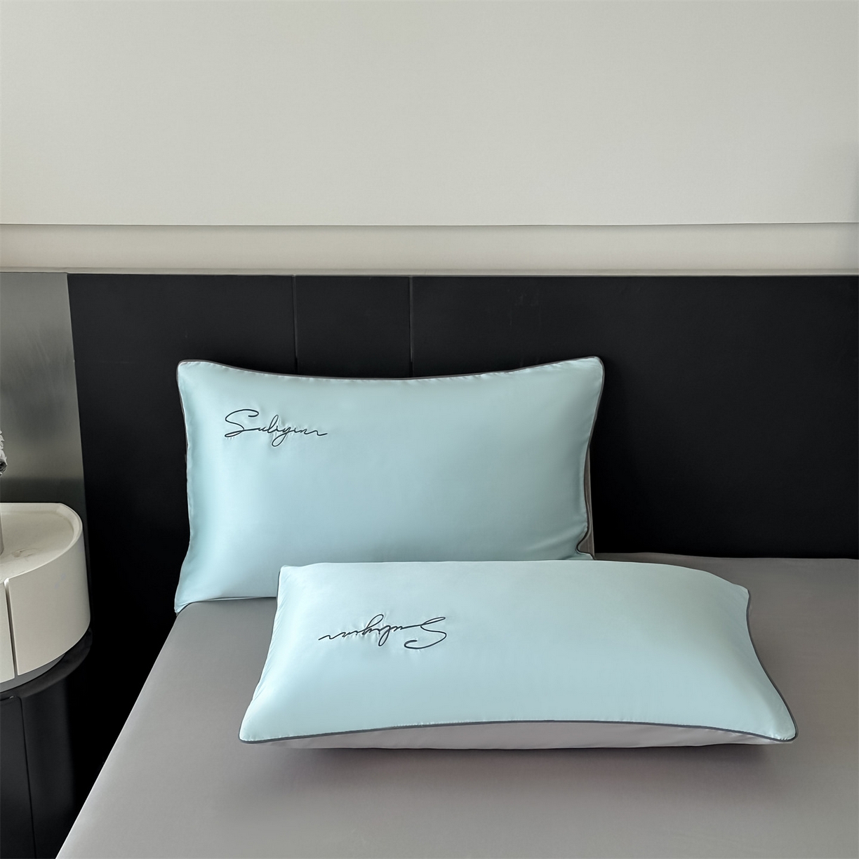 91家纺网 家纺一手货源 找家纺 美澳家纺 2026新款凉感水洗冰丝真丝刺绣双拼单被套四件套 冰蓝灰