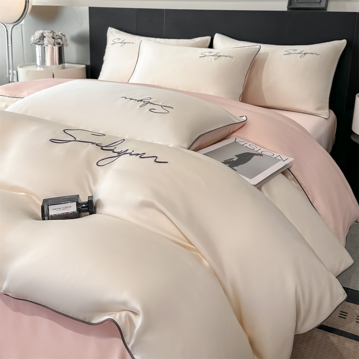 91家纺网 家纺一手货源 找家纺 美澳家纺 2026新款凉感水洗冰丝真丝刺绣双拼单被套四件套 米白蜜桃