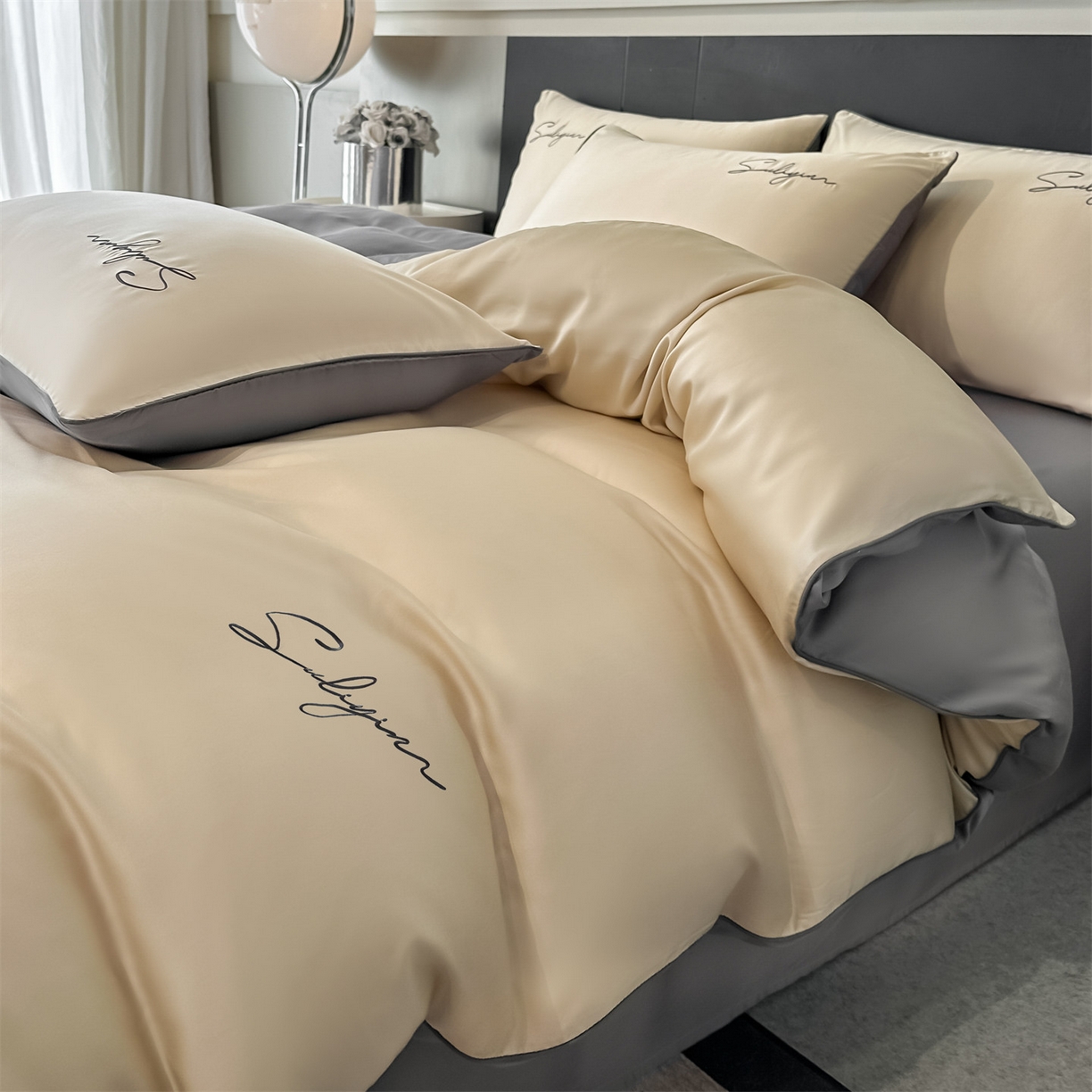 91家纺网 家纺一手货源 找家纺 美澳家纺 2026新款凉感水洗冰丝真丝刺绣双拼单被套四件套 卡其灰