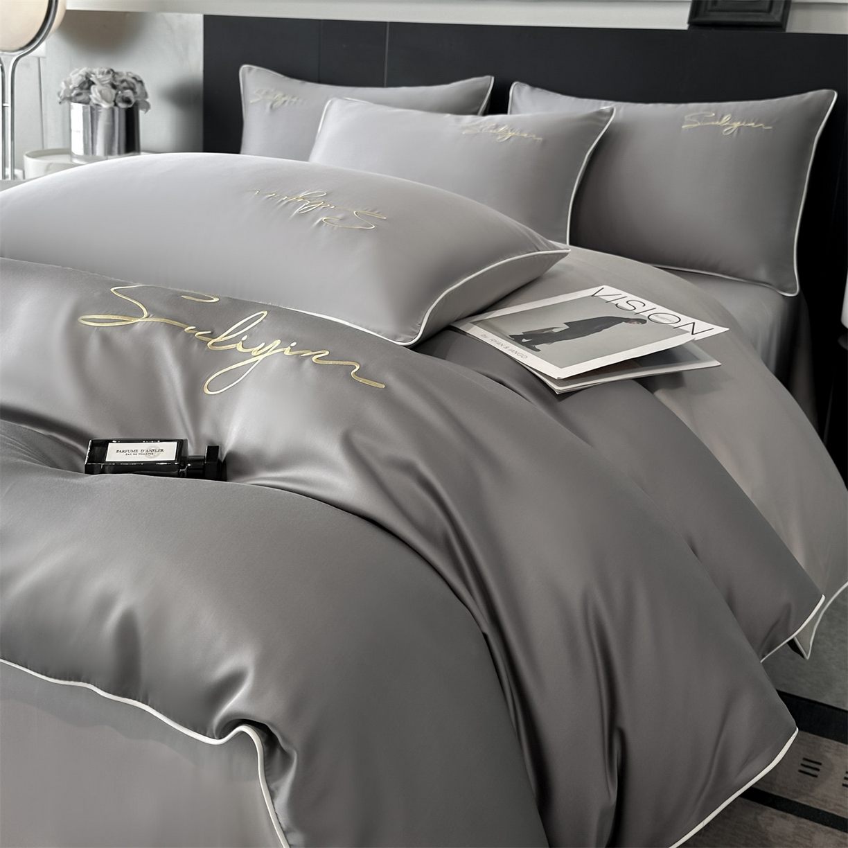 91家纺网 家纺一手货源 找家纺 美澳家纺 2026新款凉感水洗冰丝真丝刺绣双拼单被套四件套 深灰