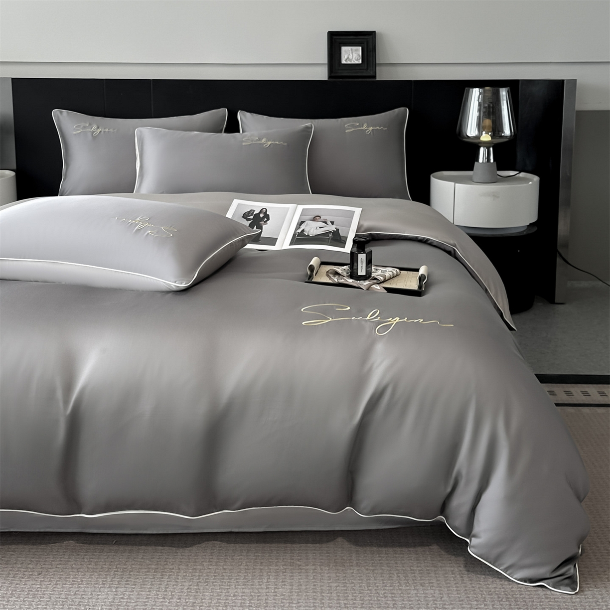 91家纺网 家纺一手货源 找家纺 美澳家纺 2026新款凉感水洗冰丝真丝刺绣双拼单被套四件套 深灰