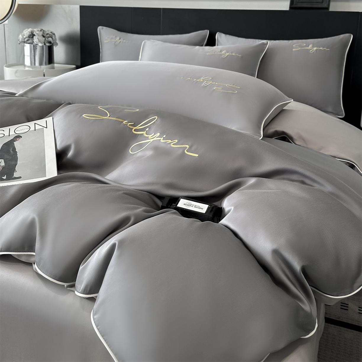 91家纺网 家纺一手货源 找家纺 美澳家纺 2026新款凉感水洗冰丝真丝刺绣双拼单被套四件套 深灰