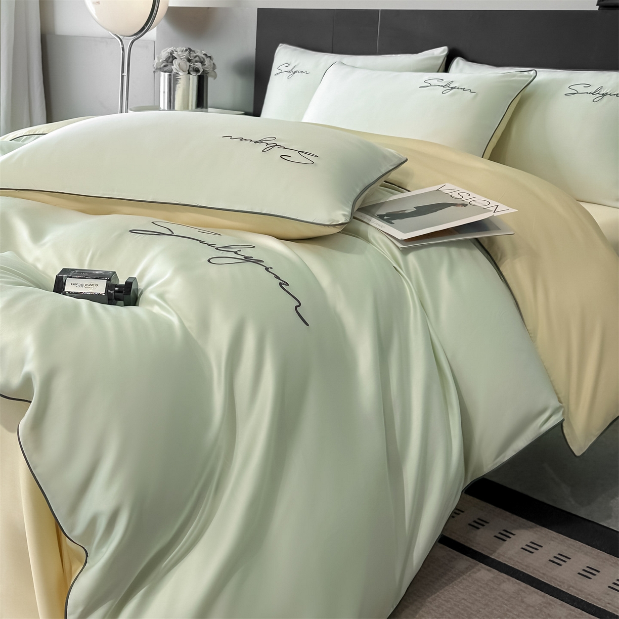 91家纺网 家纺一手货源 找家纺 美澳家纺 2026新款凉感水洗冰丝真丝刺绣双拼单被套四件套 米白黄