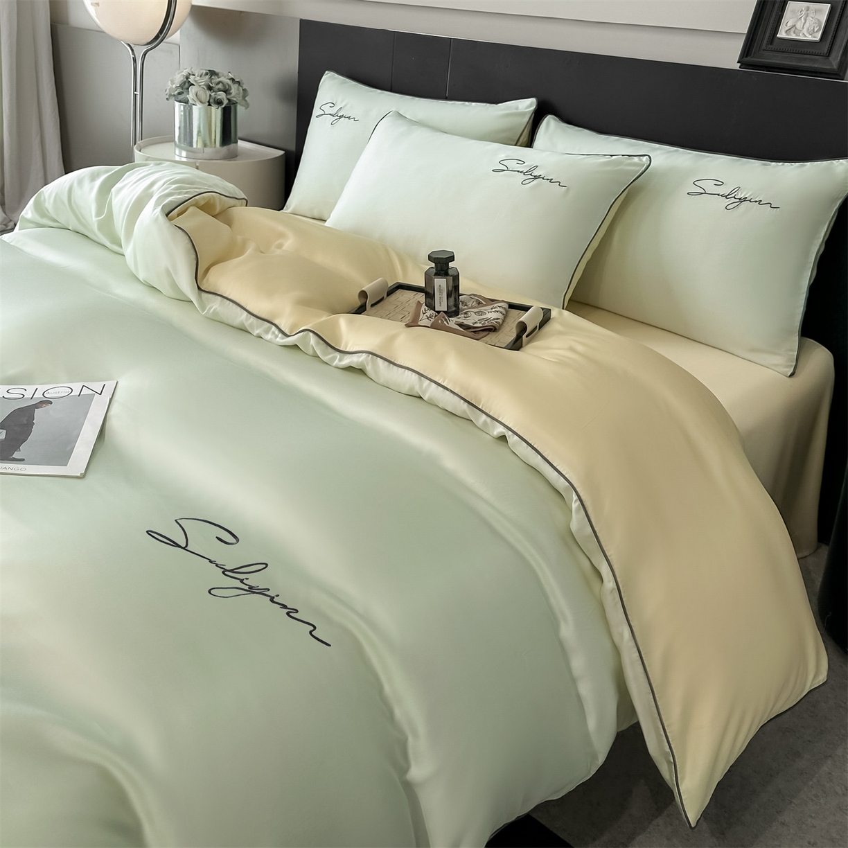 91家纺网 家纺一手货源 找家纺 美澳家纺 2026新款凉感水洗冰丝真丝刺绣双拼单被套四件套 米白黄