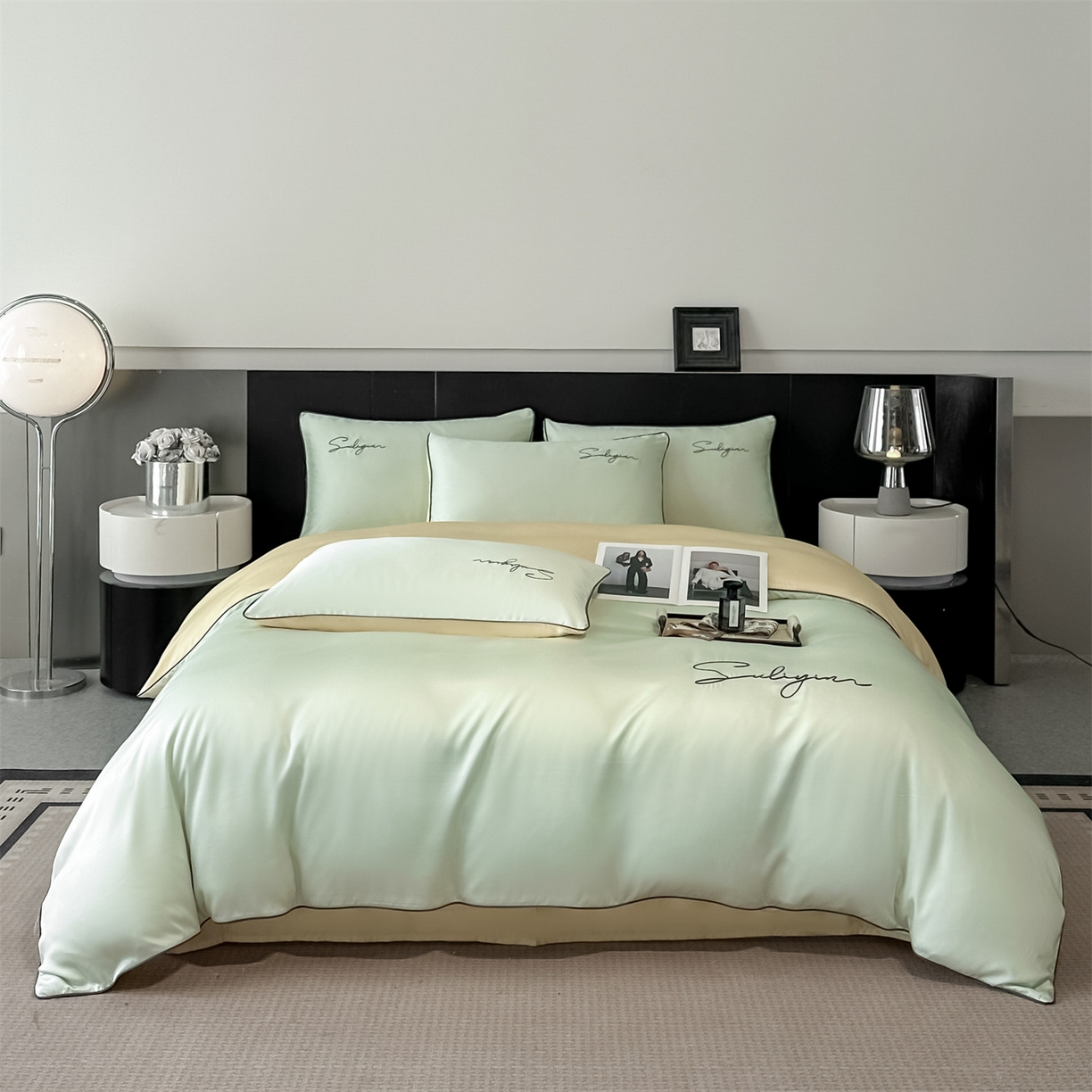 91家纺网 家纺一手货源 找家纺 美澳家纺 2026新款凉感水洗冰丝真丝刺绣双拼单被套四件套 米白黄