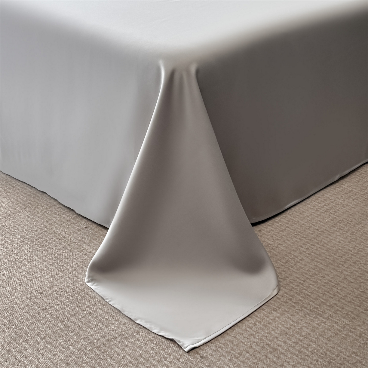 91家纺网 家纺一手货源 找家纺 美澳家纺 2026新款凉感水洗冰丝真丝刺绣双拼单被套四件套 蜜桃灰