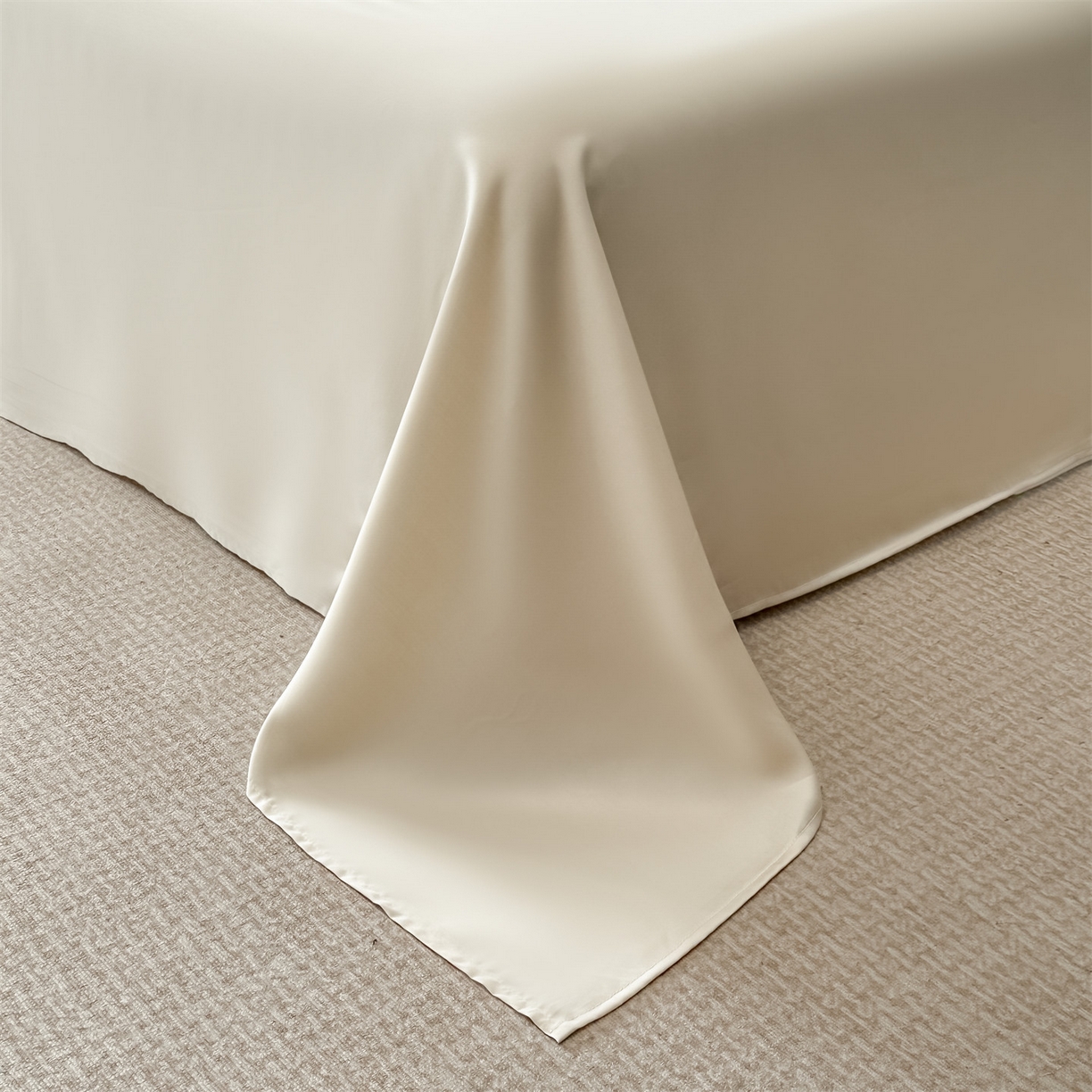 91家纺网 家纺一手货源 找家纺 美澳家纺 2026新款凉感水洗冰丝真丝刺绣双拼单被套四件套 宾蓝卡其