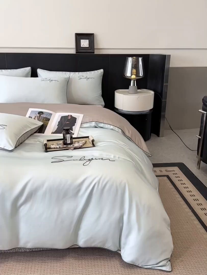 91家纺网 家纺一手货源 找家纺 美澳家纺 2026新款凉感水洗冰丝真丝刺绣双拼单被套四件套 冰蓝灰