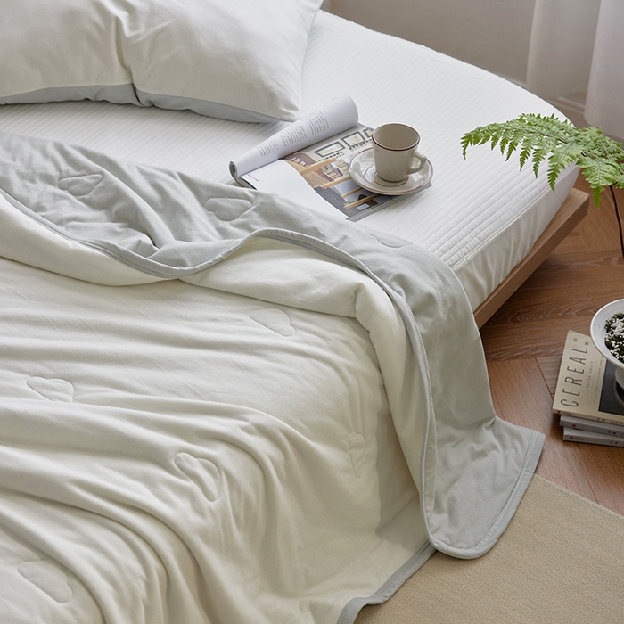 91家纺网 家纺一手货源 找家纺 风向标家纺 2026新款全棉云感针织棉双拼夏被夏凉被空调被 清欢白双拼