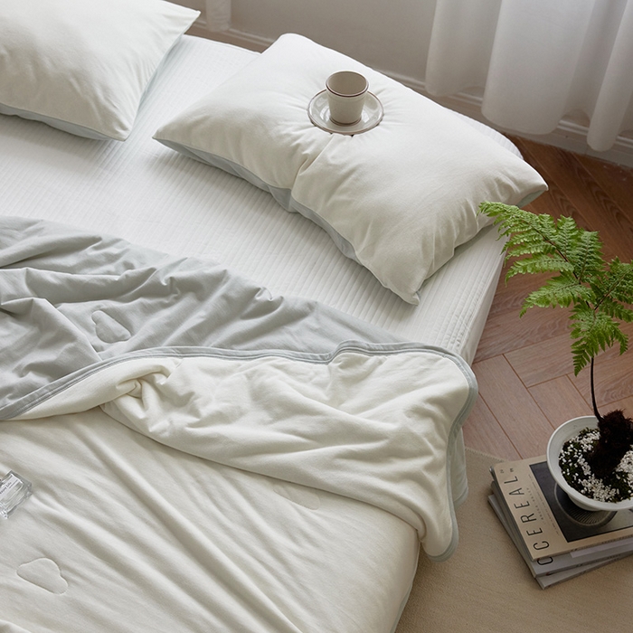 91家纺网 家纺一手货源 找家纺 风向标家纺 2026新款全棉云感针织棉双拼夏被夏凉被空调被 清欢白双拼