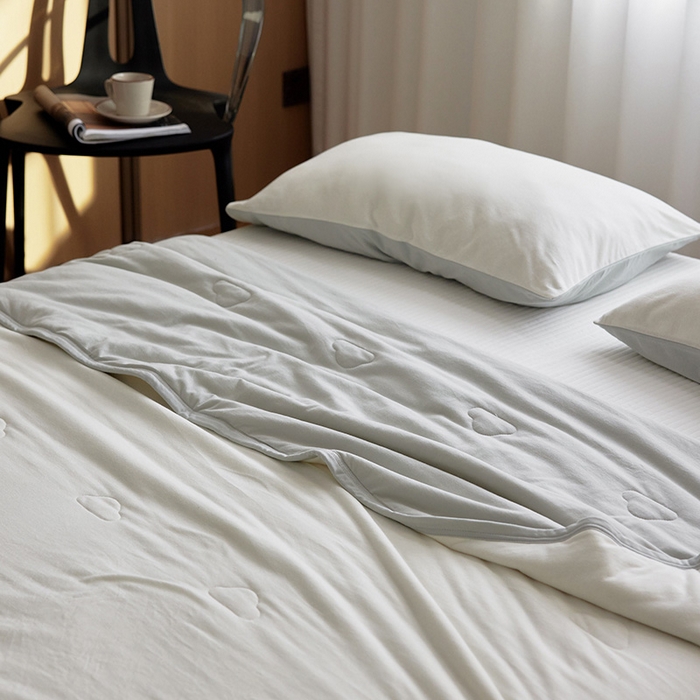 91家纺网 家纺一手货源 找家纺 风向标家纺 2026新款全棉云感针织棉双拼夏被夏凉被空调被 清欢白双拼