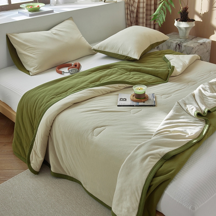 91家纺网 家纺一手货源 找家纺 风向标家纺 2026新款全棉云感针织棉双拼夏被夏凉被空调被 桉树绿双拼