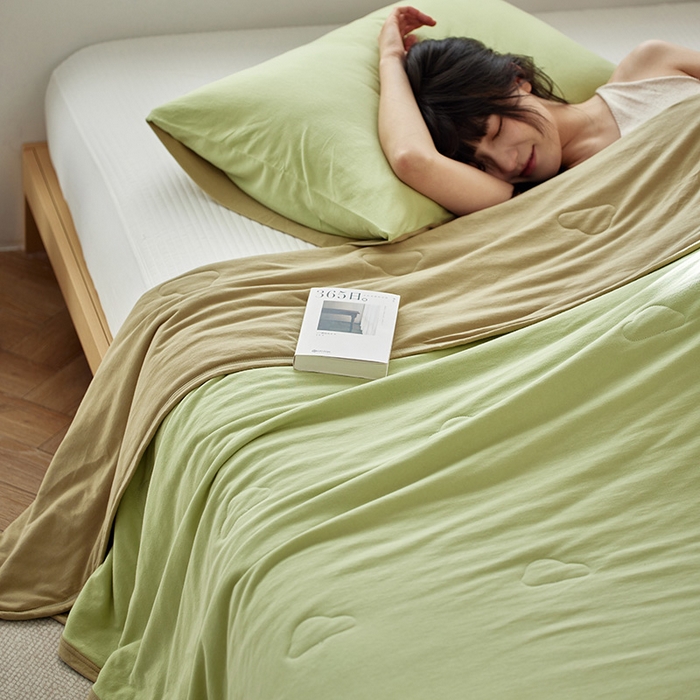 91家纺网 家纺一手货源 找家纺 风向标家纺 2026新款全棉云感针织棉双拼夏被夏凉被空调被 翠暖双拼