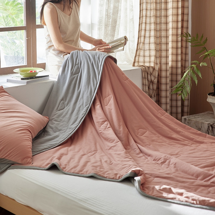 91家纺网 家纺一手货源 找家纺 风向标家纺 2026新款全棉云感针织棉双拼夏被夏凉被空调被 黛莎双拼