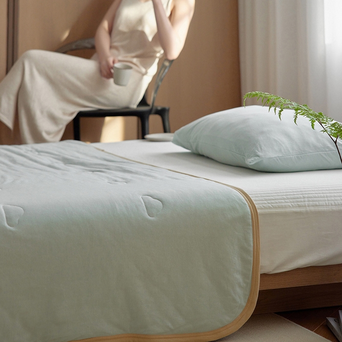 91家纺网 家纺一手货源 找家纺 风向标家纺 2026新款全棉云感针织棉双拼夏被夏凉被空调被 奶豆绿双拼