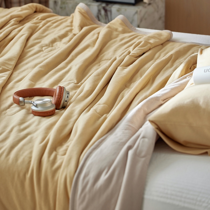 91家纺网 家纺一手货源 找家纺 风向标家纺 2026新款全棉云感针织棉双拼夏被夏凉被空调被 奶卡双拼