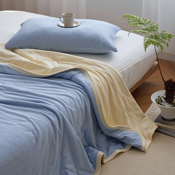 91家纺网 家纺一手货源 找家纺 风向标家纺 2026新款全棉云感针织棉双拼夏被夏凉被空调被 婴儿蓝双拼