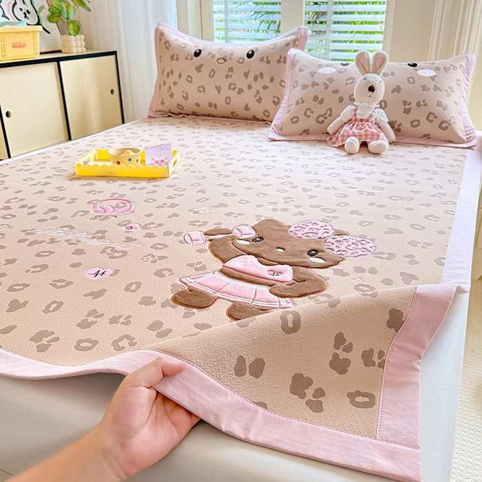 91家纺网 家纺一手货源 找家纺 （总）优贝家纺 2026春夏新款提花水洗天丝冰丝天丝韩版夹棉床盖四件套