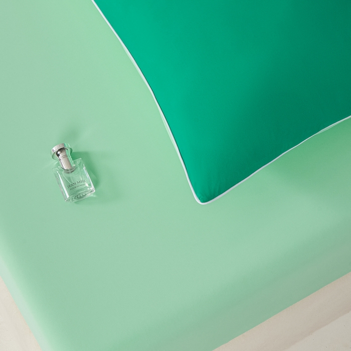 91家纺网 家纺一手货源 找家纺 鑫琪莱家纺 2026新款锦氨凉感床笠三件套Yoga系列 西瓜绿