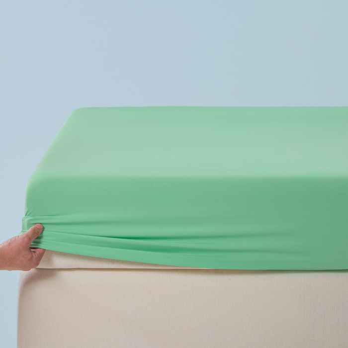 91家纺网 家纺一手货源 找家纺 鑫琪莱家纺 2026新款锦氨凉感床笠三件套Yoga系列 西瓜绿