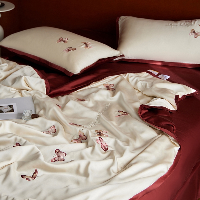 91家纺网 家纺一手货源 找家纺 风向标家纺 2026新款50s莱赛尔天丝夏被四件套-拼边红色系列 夏被-绮梦红蝶