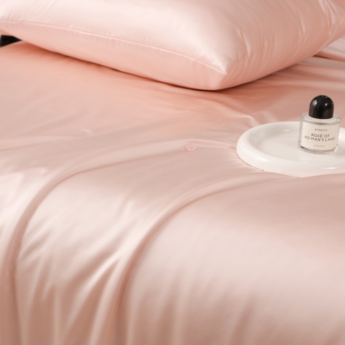 91家纺网 家纺一手货源 找家纺 爱彼家纺 2026新款高端流锻水光夏被冰肌锦氨A类夏被夏凉被空调被（超亲肤） 莫奈浅粉