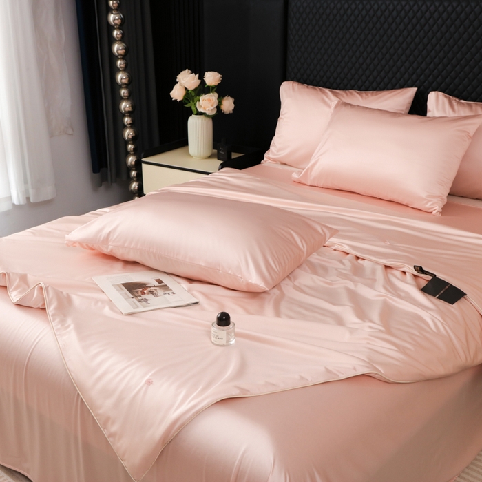 91家纺网 家纺一手货源 找家纺 爱彼家纺 2026新款高端流锻水光夏被冰肌锦氨A类夏被夏凉被空调被（超亲肤） 莫奈浅粉