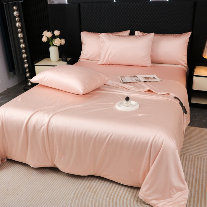 91家纺网 家纺一手货源 找家纺 爱彼家纺 2026新款高端流锻水光夏被冰肌锦氨A类夏被夏凉被空调被（超亲肤） 莫奈浅粉