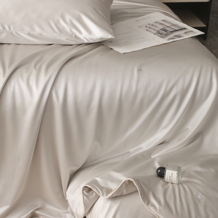 91家纺网 家纺一手货源 找家纺 爱彼家纺 2026新款高端流锻水光夏被冰肌锦氨A类夏被夏凉被空调被（超亲肤） 山月素灰