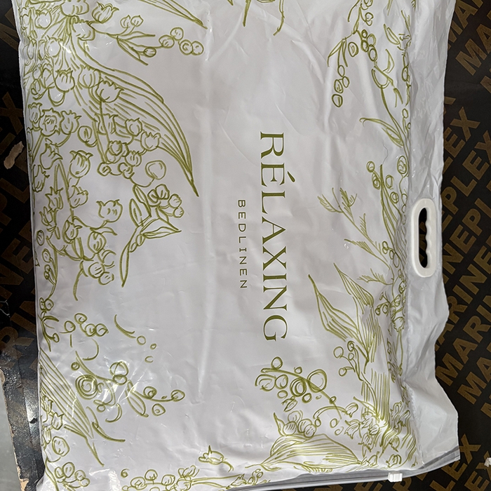 91家纺网 家纺一手货源 找家纺 爱彼家纺 2026新款高端流锻水光夏被冰肌锦氨A类夏被夏凉被空调被（超亲肤） 手提袋礼袋礼盒