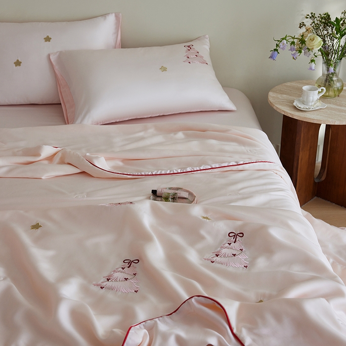 91家纺网 家纺一手货源 找家纺 风向标家纺 2026新款50莱赛尔天丝夏被四件套（嵌绳款） 冰粉夏日