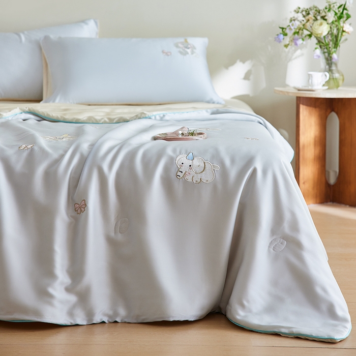 91家纺网 家纺一手货源 找家纺 风向标家纺 2026新款50莱赛尔天丝夏被四件套（嵌绳款） 乐萌小象