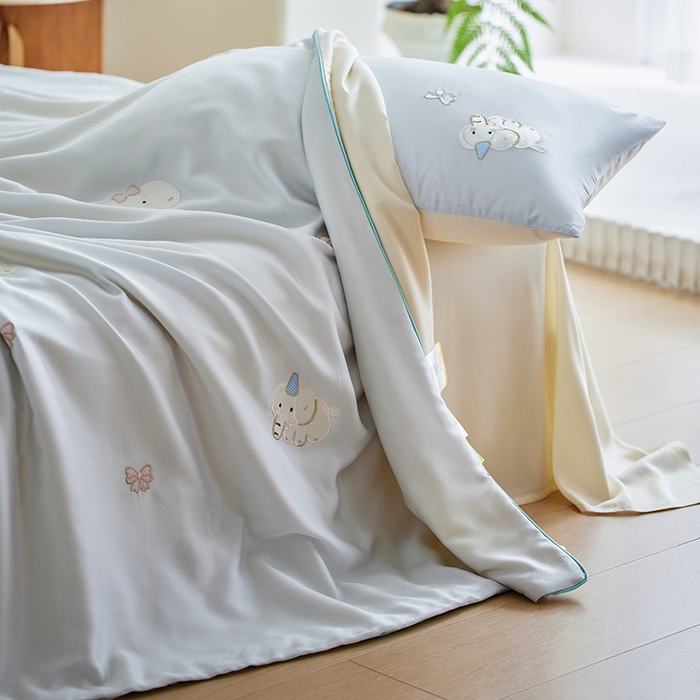 91家纺网 家纺一手货源 找家纺 风向标家纺 2026新款50莱赛尔天丝夏被四件套（嵌绳款） 乐萌小象