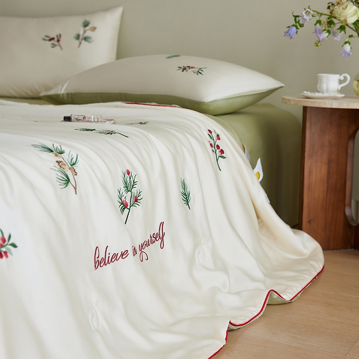 91家纺网 家纺一手货源 找家纺 风向标家纺 2026新款50莱赛尔天丝夏被四件套（嵌绳款） 香脂冷杉