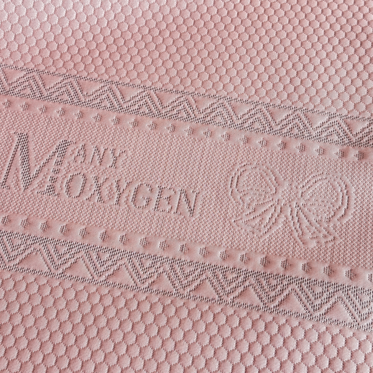 91家纺网 家纺一手货源 找家纺 栩裕纺织 2026新款清纱菱纹床裙款豆豆席凉席 蝴蝶结粉