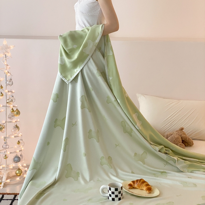 91家纺网 家纺一手货源 找家纺 麻依 2026新款竹纤维单层毛巾被盖毯夏凉被冷感毯 小马-绿色