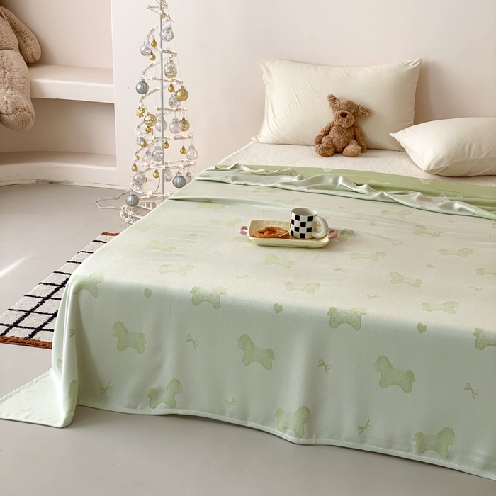 91家纺网 家纺一手货源 找家纺 麻依 2026新款竹纤维单层毛巾被盖毯夏凉被冷感毯 小马-绿色