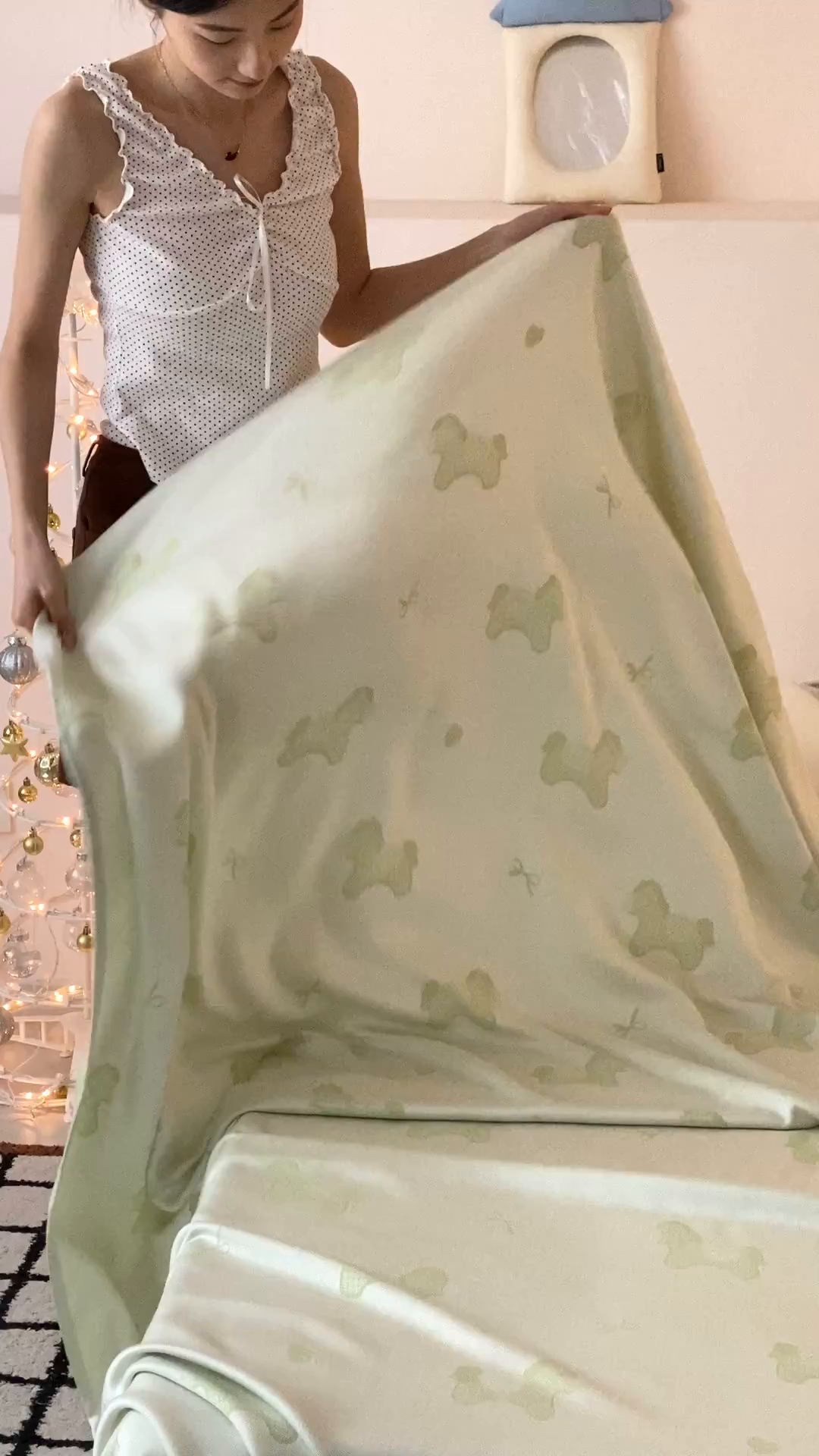 91家纺网 家纺一手货源 找家纺 麻依 2026新款竹纤维单层毛巾被盖毯夏凉被冷感毯 小马-绿色