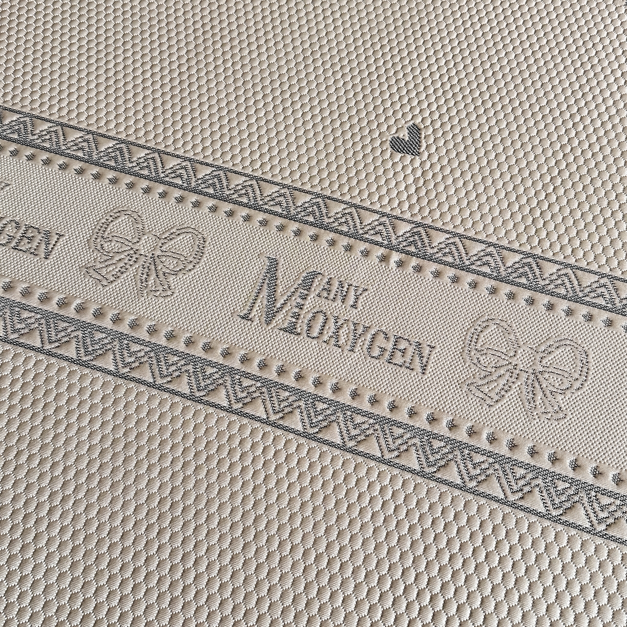 91家纺网 家纺一手货源 找家纺 栩裕纺织 2026新款清纱菱纹床裙款豆豆席凉席 蝴蝶结咖