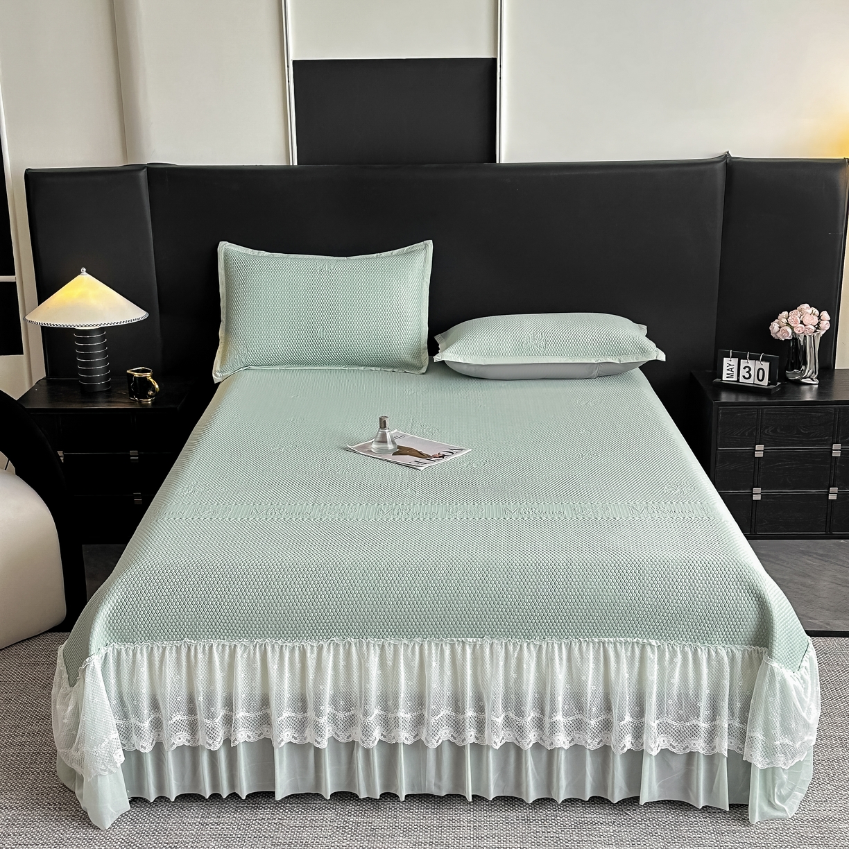 91家纺网 家纺一手货源 找家纺 栩裕纺织 2026新款清纱菱纹床裙款豆豆席凉席 蝴蝶结绿