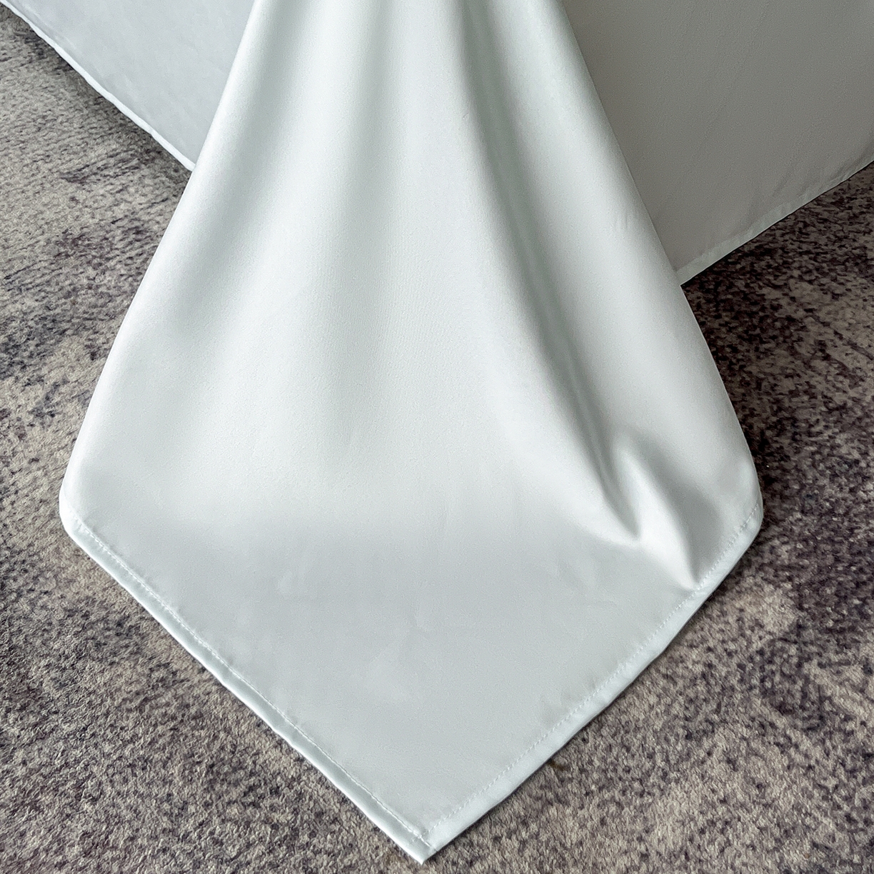 91家纺网 家纺一手货源 找家纺 逸尚阁 2026新款水洗真丝提花四件套 豹纹·蓝