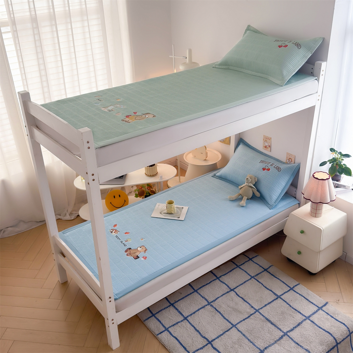 91家纺网 家纺一手货源 找家纺 源舍家纺 2026新款泰迪爱兰系列学生床冰豆豆凉席空调软席 蓝屿泰迪-蓝