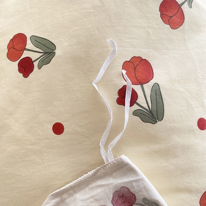 91家纺网 家纺一手货源 找家纺 宇彬家纺 2026直播新款13372A类全棉纯棉印花单双人被套喷气小清新简约热款学生被罩 束朵-红