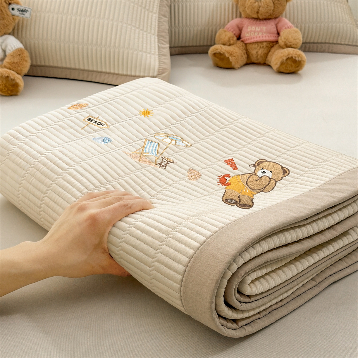 源舍家纺 2026新款A类高端刺绣pe乙纶冰豆豆席空调软席爱兰系列正版授权（提供买家秀） 青屿熊语-米白 床席款