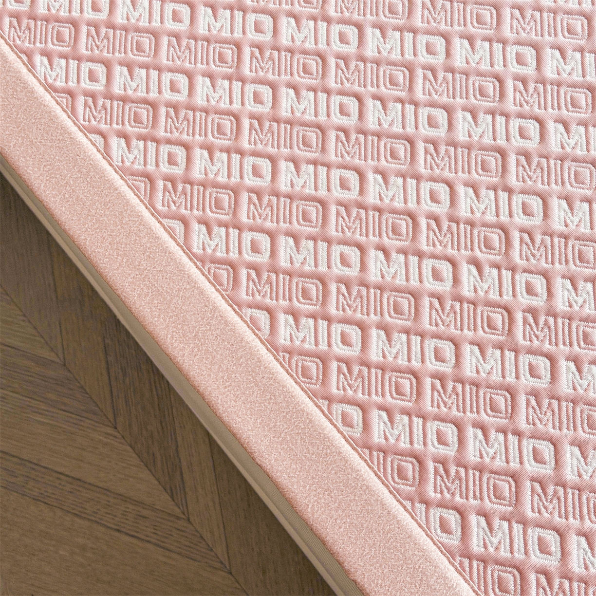 91家纺网 家纺一手货源 找家纺 源舍家纺 2026新款A类高端pe双面乙纶冰豆豆凉席空调软席摩登MIO系列（提供买家秀） 摩登MIO-粉 床席款